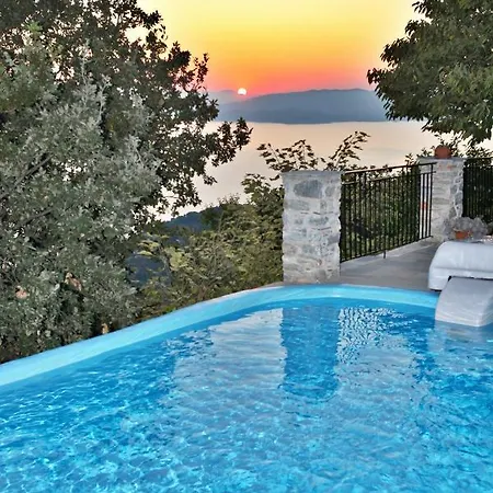 Villa Maria O